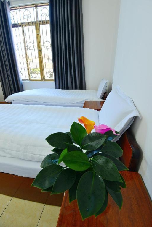 Hotel Khach San Dong Phuong Lang Son Esterno foto